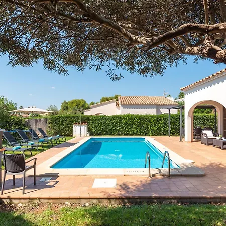 Nicolas By Escape Son Bou